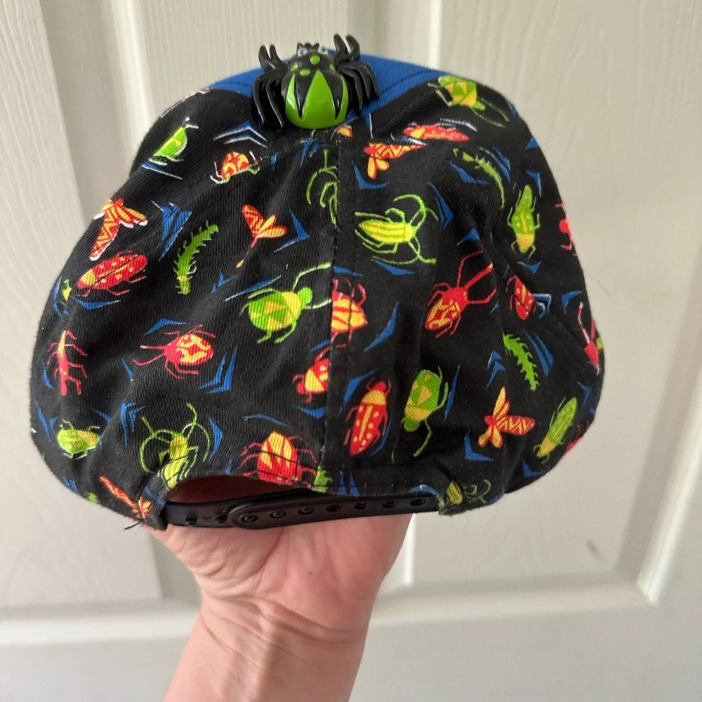 Vintage lion king hat - Picture 2 of 3